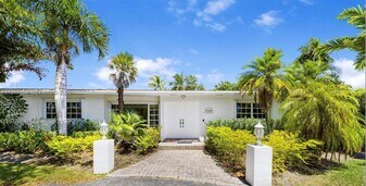 7255 SW 125th St in Pinecrest, FL - Building Photo