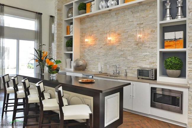 Luxe at Katy in Katy, TX - Building Photo - Interior Photo