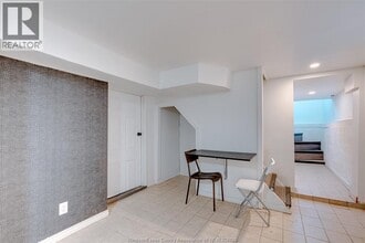1627 Marentette Ave in Windsor, ON - Building Photo - Building Photo