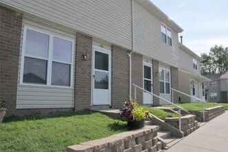 200 High St in Liberty, MO - Building Photo - Building Photo