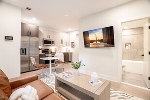 3934 14th St NW, Unit B in Washington, DC - Building Photo