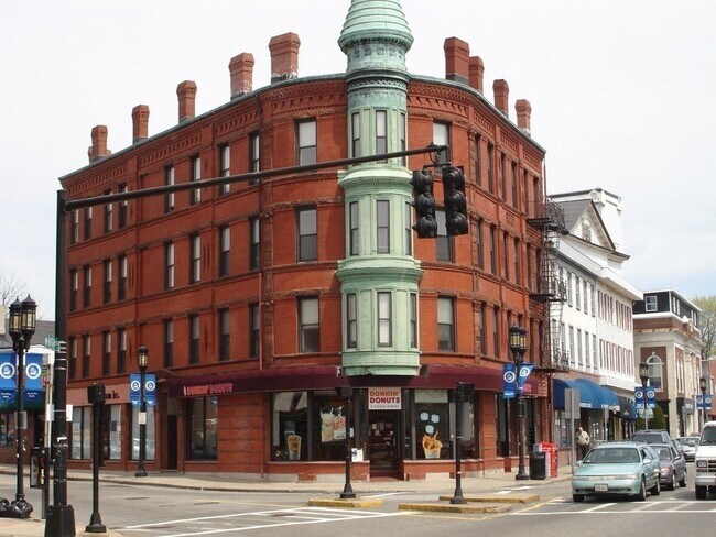 property at 3 Forest St