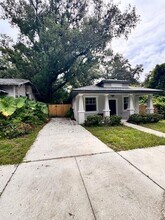 8003 N Alaska St in Tampa, FL - Foto de edificio - Building Photo