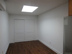 131 Roanoke Ave in Riverhead, NY - Building Photo - Building Photo