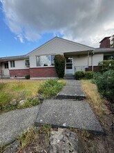 4205 NE 72nd St in Seattle, WA - Foto de edificio - Building Photo