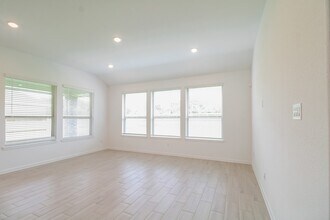4222 Redford Valley Rd in Rosharon, TX - Building Photo - Building Photo