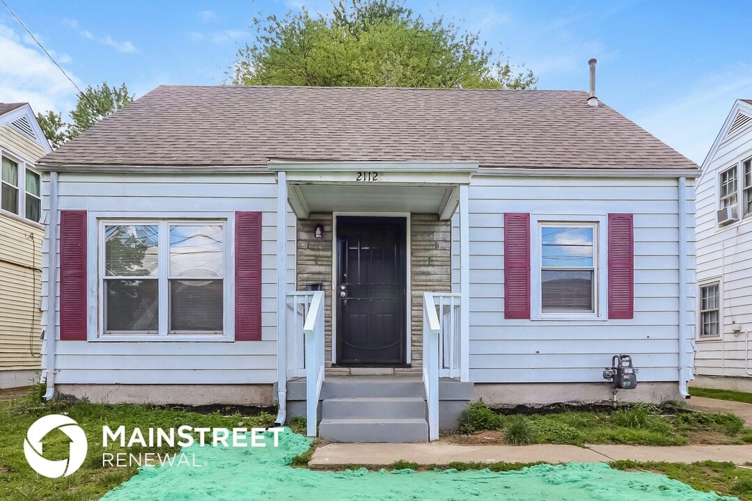 2112 McCloskey Ave in Louisville, KY - Building Photo