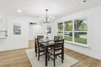 6665 Santa Anita Dr in Dallas, TX - Building Photo - Building Photo