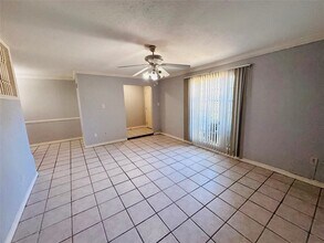 7285 Chasewood Dr in Missouri City, TX - Building Photo - Building Photo