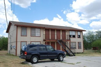 Reagan Road Apartments in Beeville, TX - Building Photo - Other