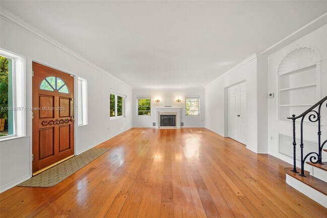 5842 Alton Rd in Miami Beach, FL - Building Photo - Building Photo