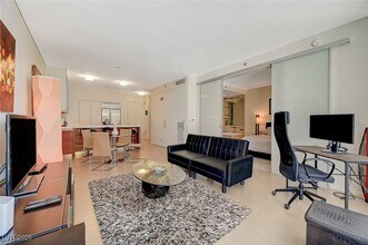 3722 S Las Vegas Blvd in Las Vegas, NV - Building Photo - Building Photo