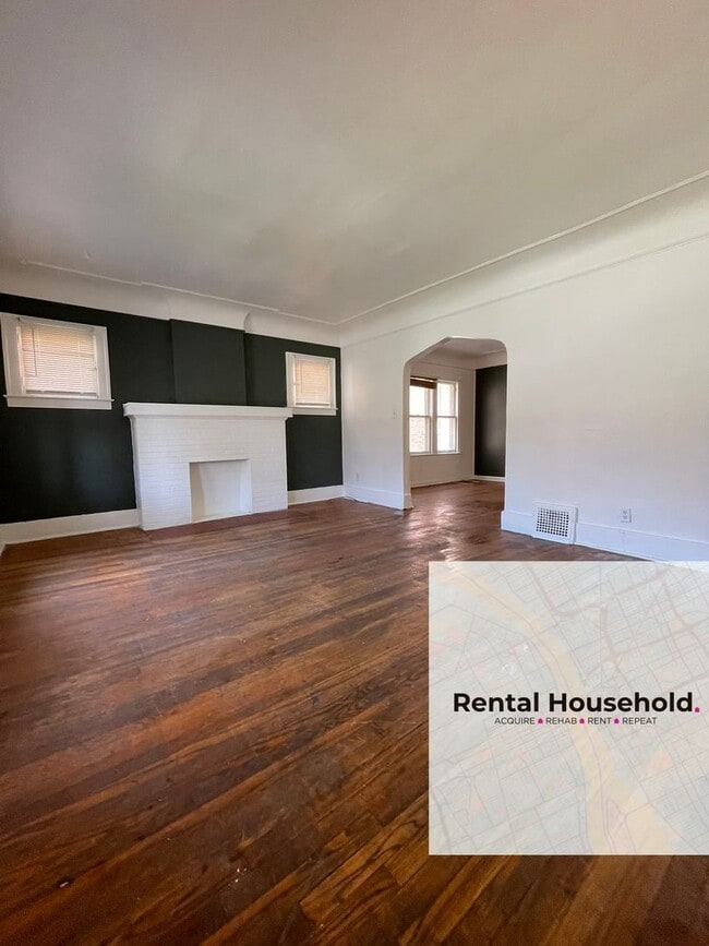 property at 2649 Pasadena St