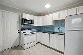 1414 Wembley Dr in Charlotte, NC - Building Photo - Building Photo