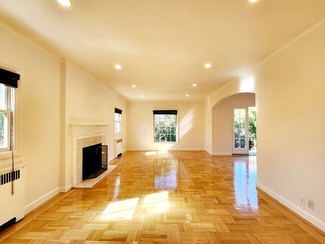 135 Arroyo Ct in San Mateo, CA - Building Photo - Building Photo
