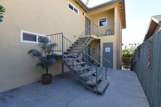 137 W Avenida Palizada in San Clemente, CA - Building Photo - Building Photo