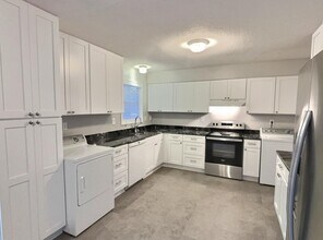 955 Poplar Leaf Rd in Collierville, TN - Building Photo - Building Photo