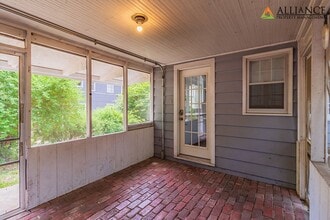 1214 N Juliette Ave in Manhattan, KS - Building Photo - Building Photo