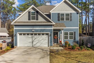 10 Lassiter Ln in Pinehurst, NC - Building Photo - Building Photo