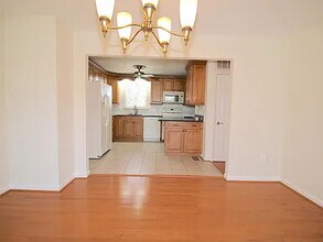 13223 Nickleson Dr in Woodbridge, VA - Building Photo - Building Photo