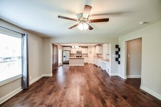 727 Valencia Dr in Clarksville, TN - Building Photo - Building Photo