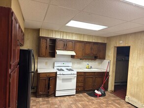110 Elk St in Wilkes-Barre, PA - Building Photo - Building Photo