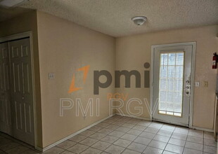 716 Quail Ave in McAllen, TX - Building Photo - Building Photo