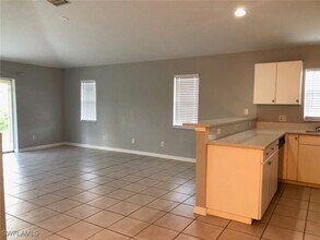 5568 Judith Rd in Bokeelia, FL - Foto de edificio - Building Photo