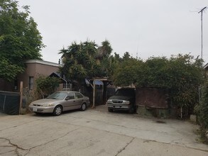 3713-3719 Birch St in San Diego, CA - Foto de edificio - Building Photo