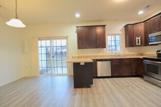 1086 Cherrybrook Dr in Harrisonburg, VA - Building Photo - Building Photo