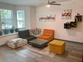 2211 Carlisle St in Bedford, TX - Building Photo - Building Photo