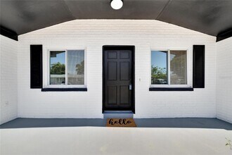 11524 Newell Dr in Port Richey, FL - Building Photo - Building Photo