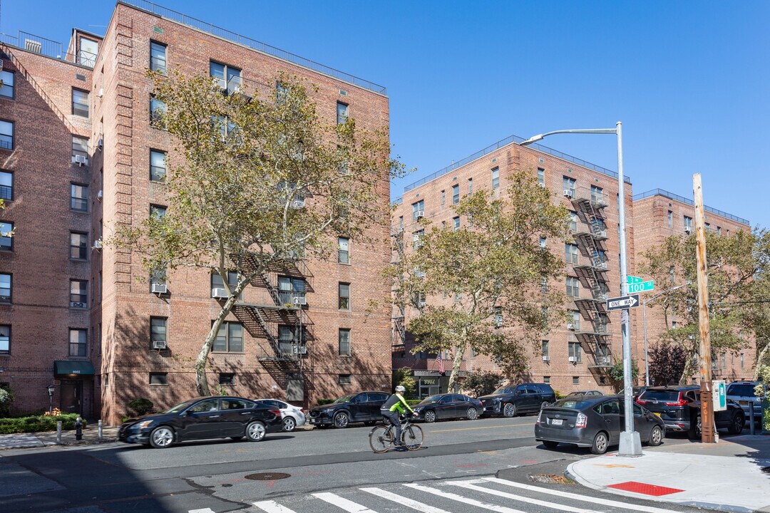 9902 3rd Ave in Brooklyn, NY - Building Photo
