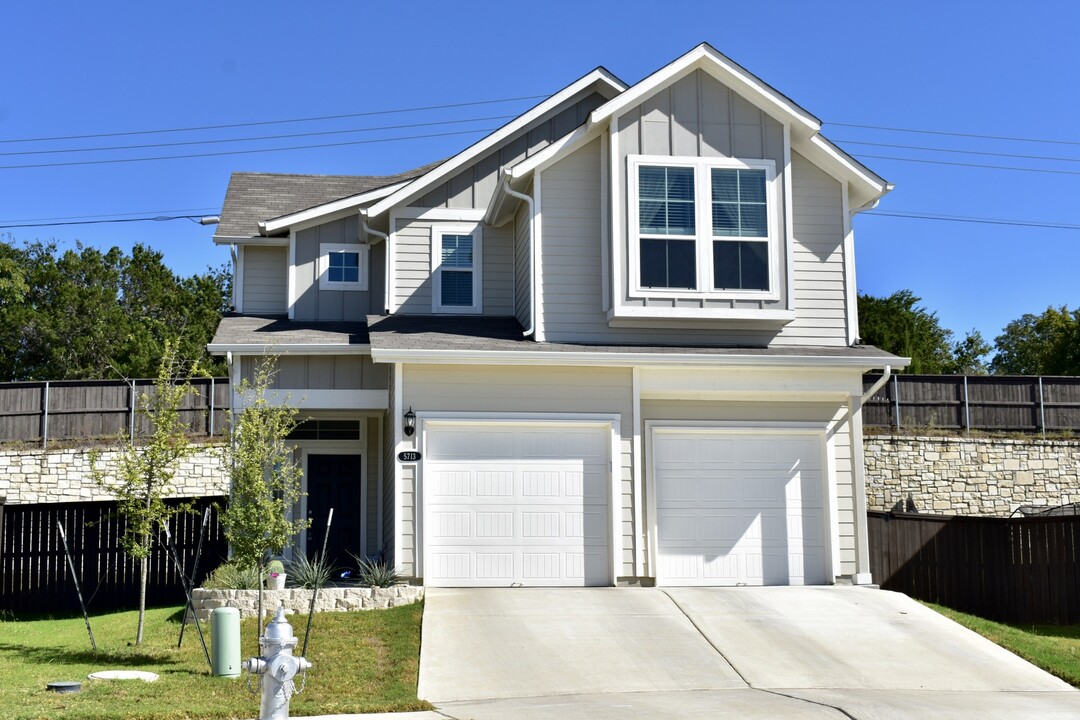 5713 Respinto Dr in Austin, TX - Building Photo