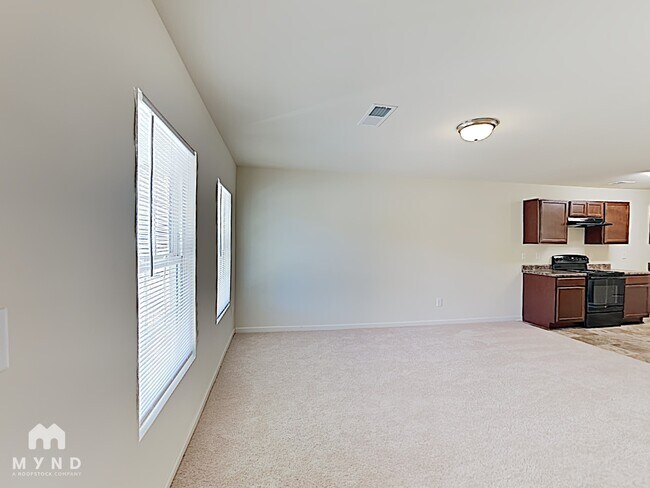 301 Blackfoot Trail in Villa Rica, GA - Building Photo - Building Photo