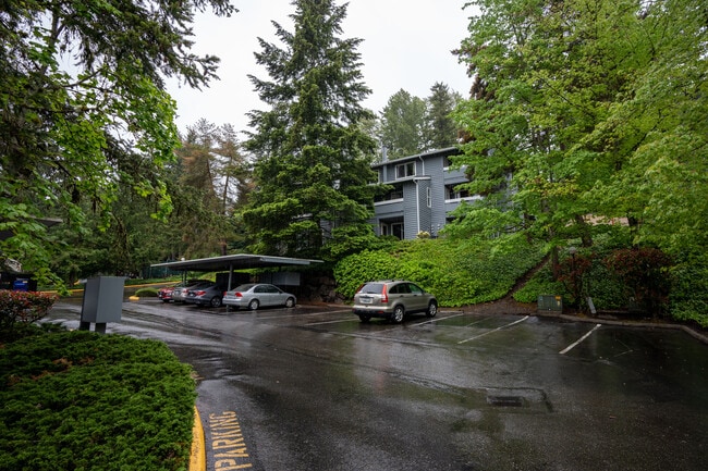 9302-9470 Redmond Woodinville Rd NE in Redmond, WA - Foto de edificio - Building Photo