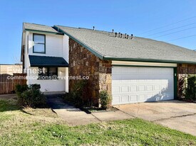7019 S 78th E Ave in Tulsa, OK - Building Photo