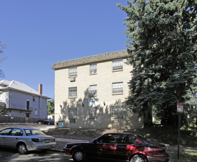 Greentree Apartments in Denver, CO - Building Photo - Building Photo