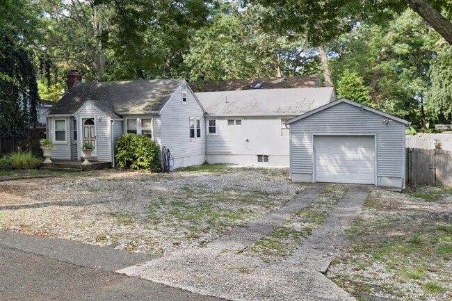 property at 178 Adirondack Dr