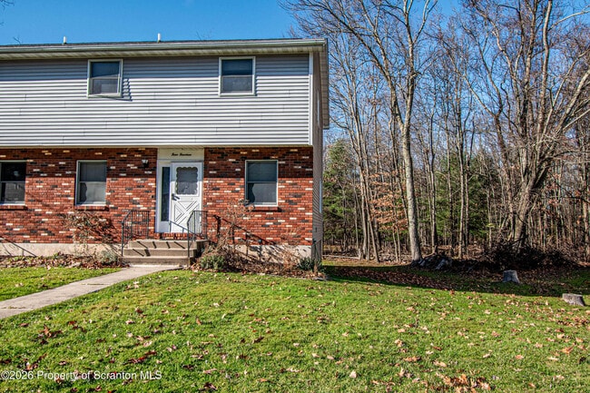 414-416-416 Melrose Ave in Clarks Summit, PA - Building Photo - Building Photo