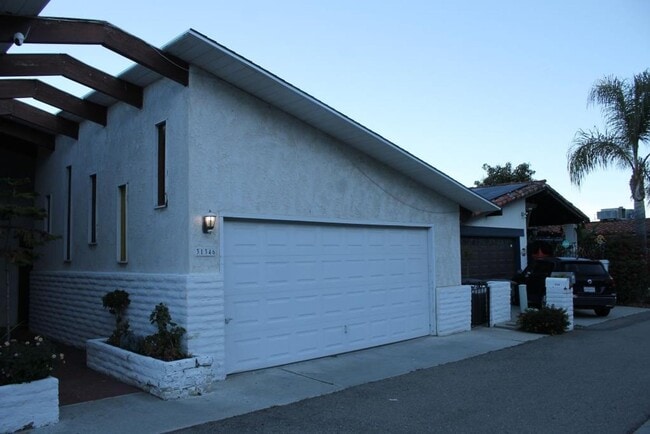 property at 31346 Club Vista Ln