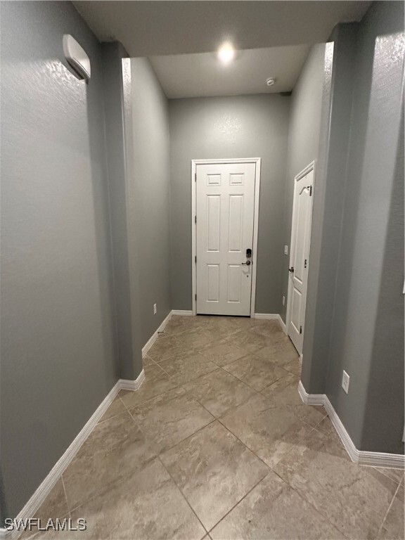 14301 Vindel Cir in Ft. Myers, FL - Building Photo - Building Photo