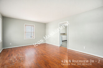 424 N Riverview Dr in Parchment, MI - Building Photo - Building Photo