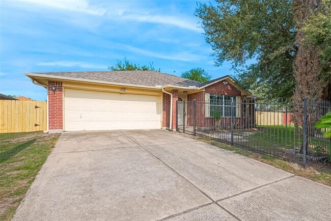 10111 Woodico Dr in Houston, TX - Building Photo - Building Photo