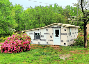 1210 Arnold Rd in Anderson, SC - Building Photo - Building Photo