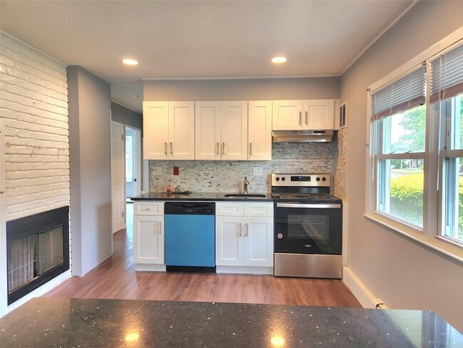 60 Barrister Rd in Levittown, NY - Building Photo - Building Photo