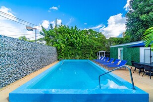 1032 SW 10th Ave in Miami, FL - Building Photo