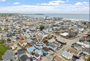 16 Riverview Terrace in Hampton, NH - Building Photo