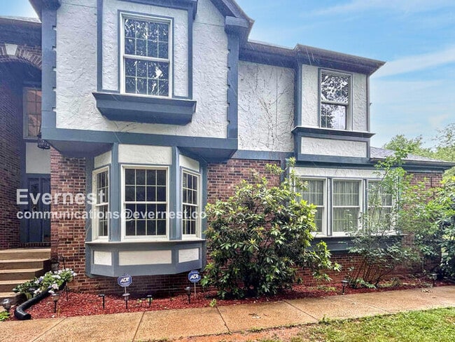 property at 3059 Southampton Dr
