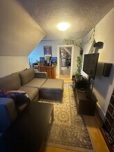 73 Partridge Ave, Unit 3B in Somerville, MA - Foto de edificio - Building Photo